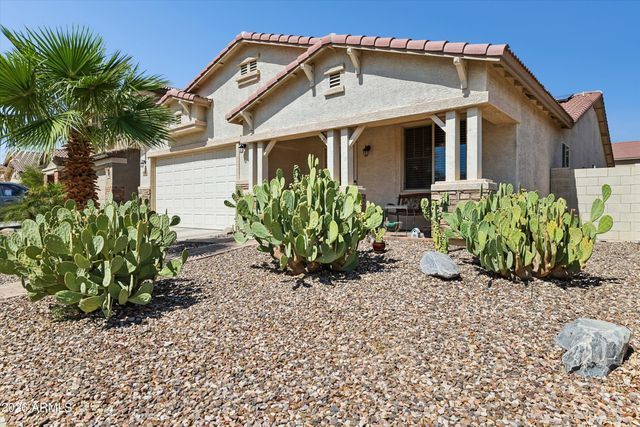910 E CRIMM Road, San Tan Valley, AZ 85143