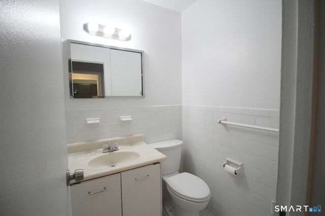 99 Prospect Street APT 3M, Stamford, CT 06901