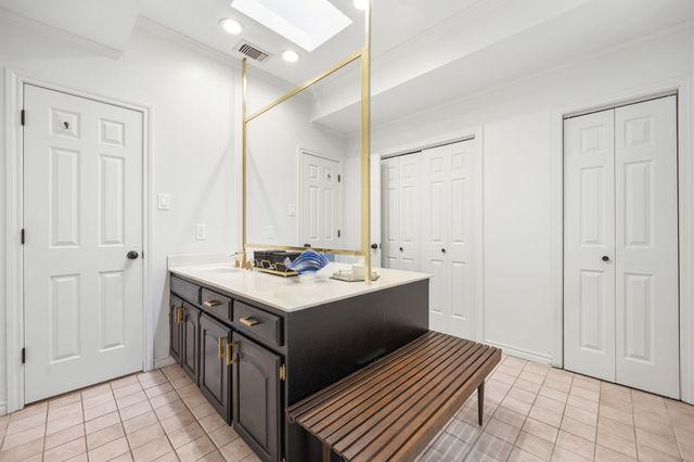 504 Evergreen Drive, Hurst, TX 76054