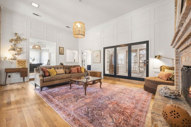 504 Evergreen Drive, Hurst, TX 76054