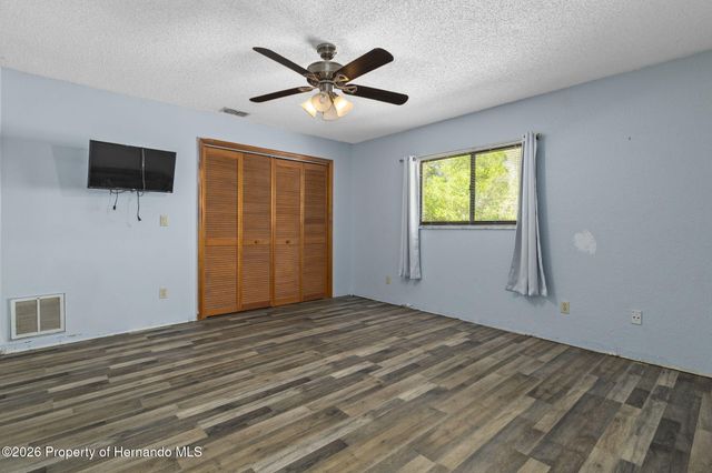 8959 Nakoma Way, Weeki Wachee, FL 34613