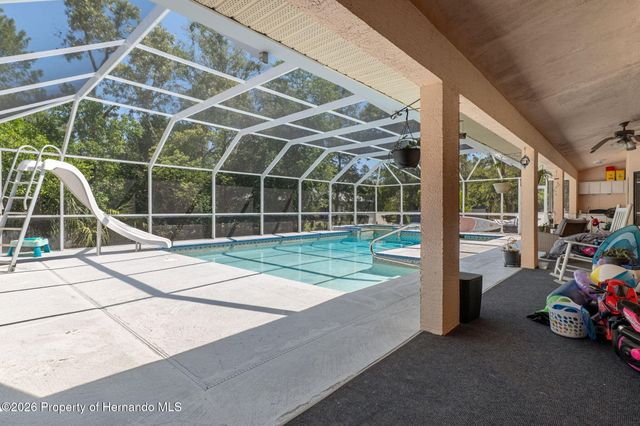 8959 Nakoma Way, Weeki Wachee, FL 34613