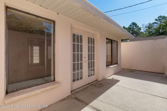 8959 Nakoma Way, Weeki Wachee, FL 34613