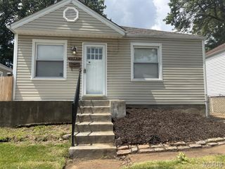 1347 San Jancinto Ct, St Louis, MO 63139