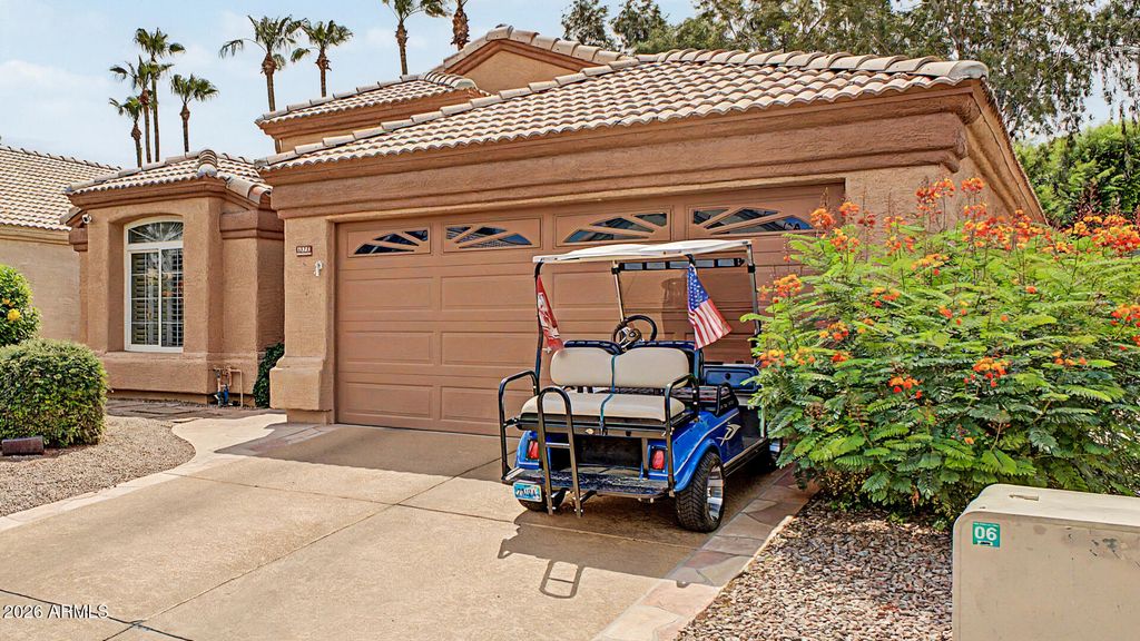 17284 N PONCA Way, Surprise, AZ 85374 — photo 2