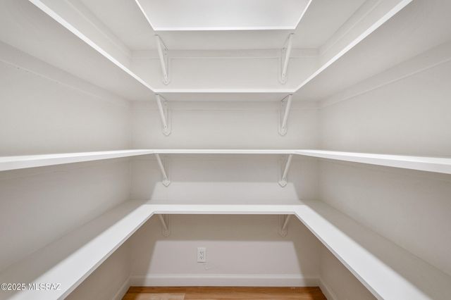 5532 E Burns Street, Tucson, AZ 85711