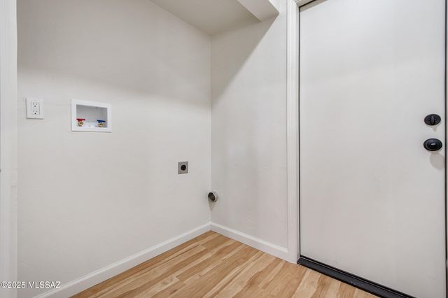 5532 E Burns Street, Tucson, AZ 85711