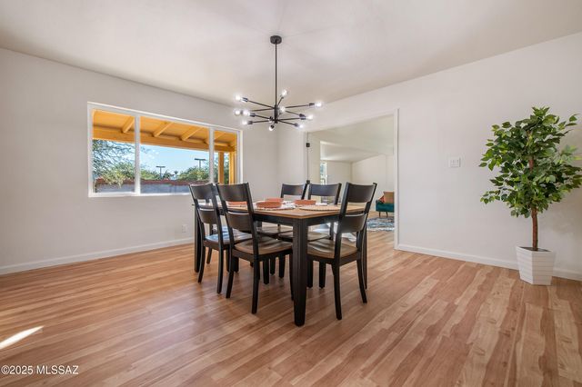 5532 E Burns Street, Tucson, AZ 85711