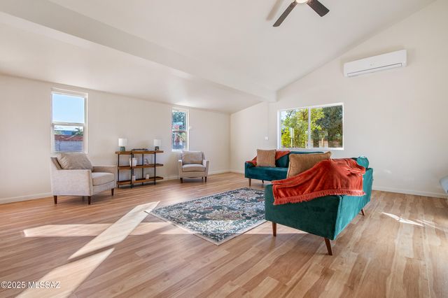 5532 E Burns Street, Tucson, AZ 85711