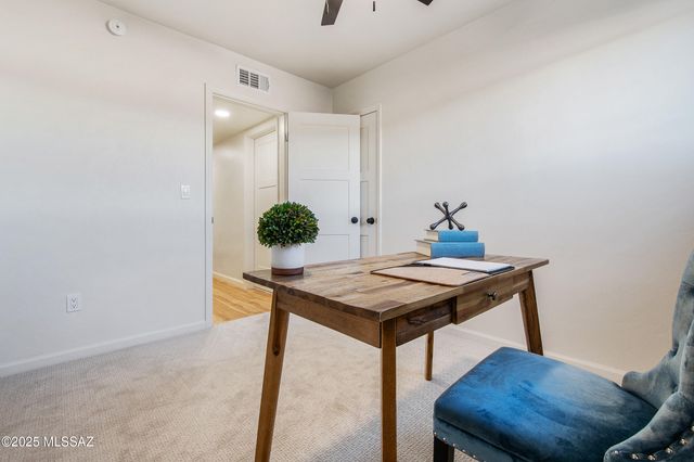 5532 E Burns Street, Tucson, AZ 85711