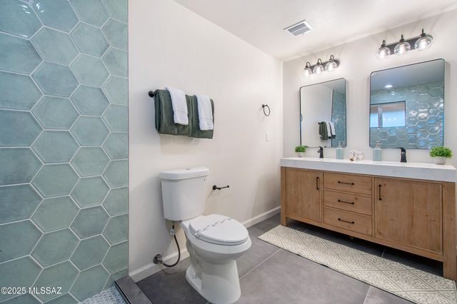 5532 E Burns Street, Tucson, AZ 85711