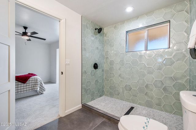 5532 E Burns Street, Tucson, AZ 85711