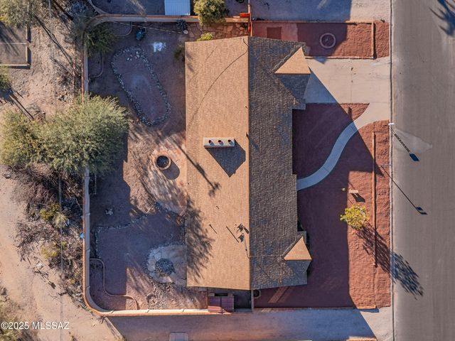 5532 E Burns Street, Tucson, AZ 85711