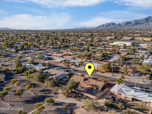 5532 E Burns Street, Tucson, AZ 85711