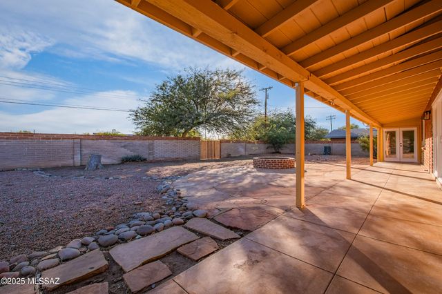 5532 E Burns Street, Tucson, AZ 85711