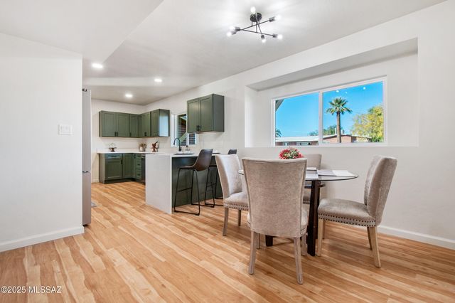 5532 E Burns Street, Tucson, AZ 85711