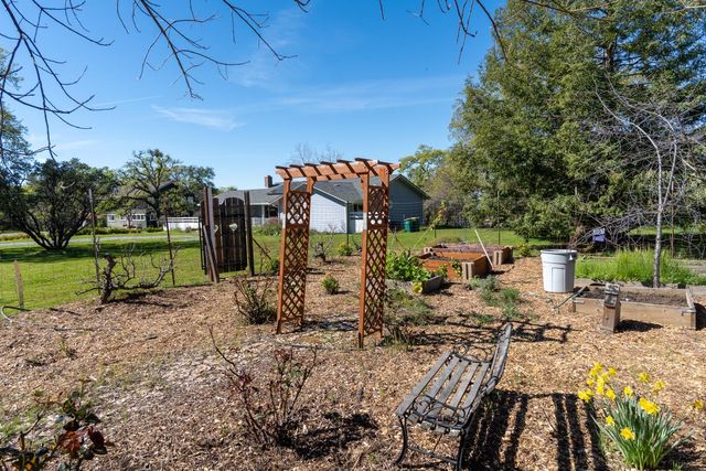 6980 Crystal Blvd, El Dorado, CA 95623