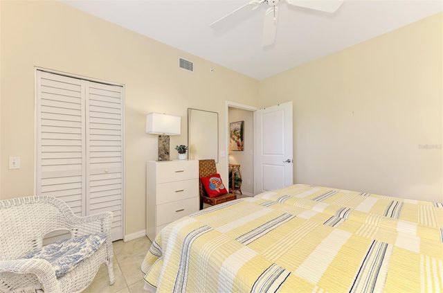 8911 VERANDA WAY 211, Sarasota, FL 34238