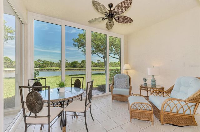 8911 VERANDA WAY 211, Sarasota, FL 34238