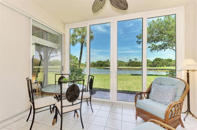 8911 VERANDA WAY 211, Sarasota, FL 34238