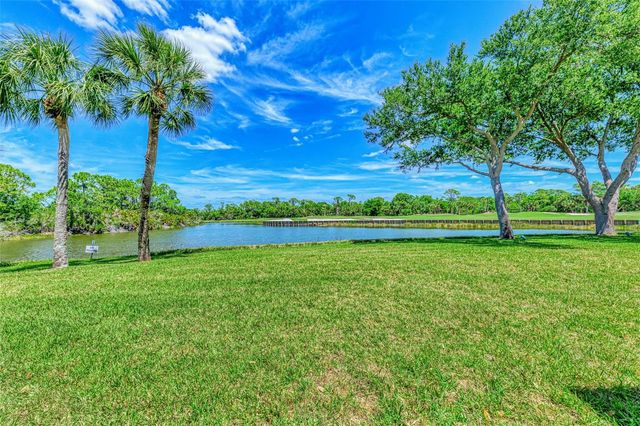 8911 VERANDA WAY 211, Sarasota, FL 34238