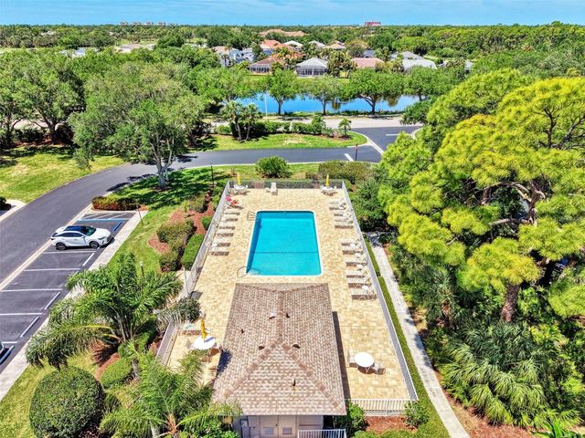 8911 VERANDA WAY 211, Sarasota, FL 34238