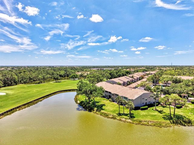 8911 VERANDA WAY 211, Sarasota, FL 34238