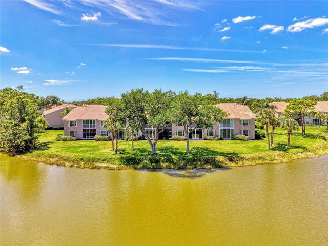 8911 VERANDA WAY 211, Sarasota, FL 34238