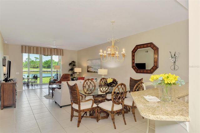 8911 VERANDA WAY 211, Sarasota, FL 34238