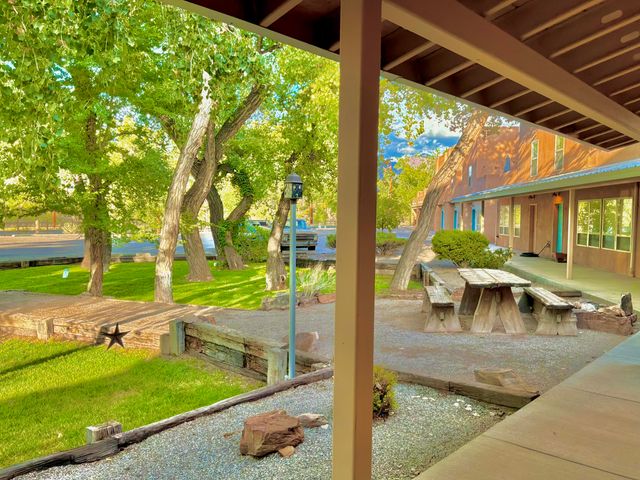 230 Cynthia Court NW A, Albuquerque, NM 87114