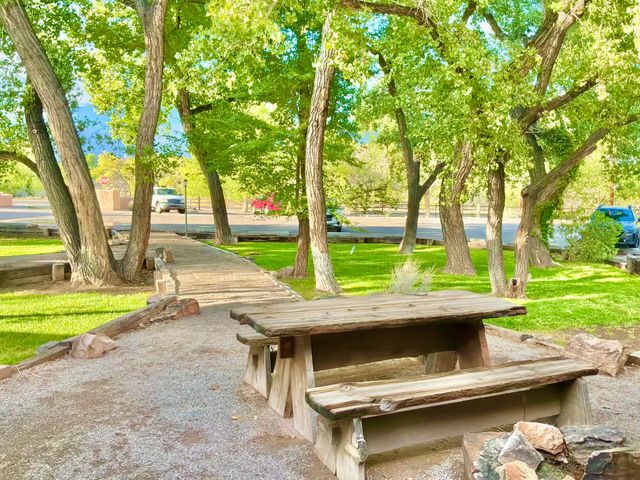 230 Cynthia Court NW A, Albuquerque, NM 87114