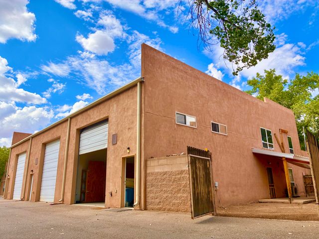 230 Cynthia Court NW A, Albuquerque, NM 87114