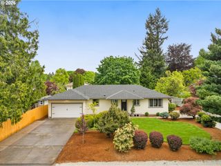 570 Nw BIRDSDALE Ave, Gresham, OR 97030