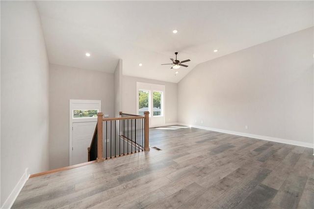 519 Hawthorne Street, Smithville, MO 64089