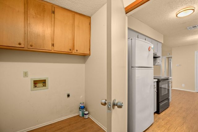 3505 Rocky Hollow TRL B, Georgetown, TX 78628