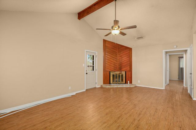3505 Rocky Hollow TRL B, Georgetown, TX 78628