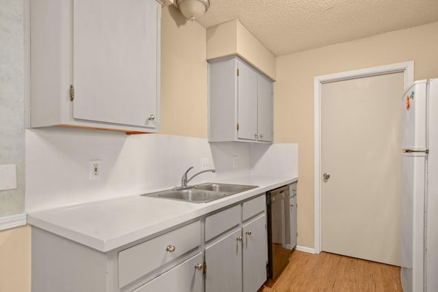 3505 Rocky Hollow TRL B, Georgetown, TX 78628