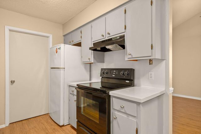 3505 Rocky Hollow TRL B, Georgetown, TX 78628