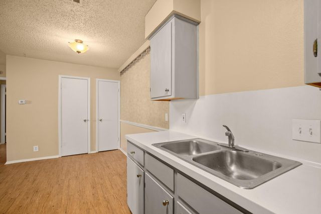 3505 Rocky Hollow TRL B, Georgetown, TX 78628
