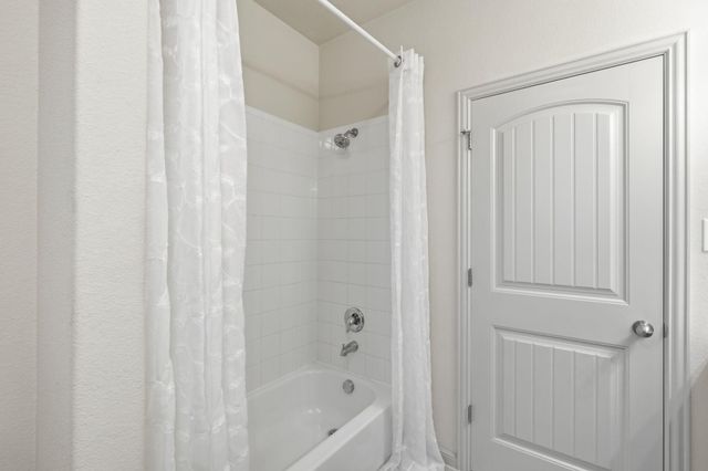 2410 S Great Oaks DR S 501, Round Rock, TX 78681