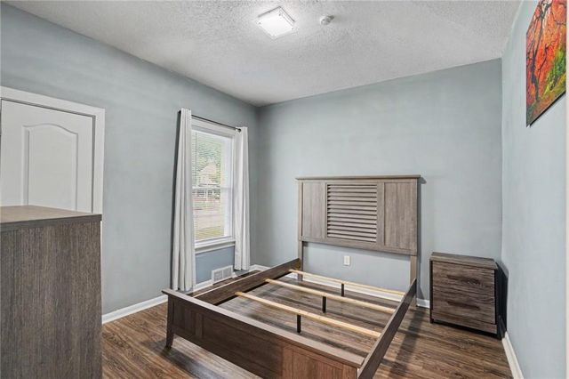 4002 S Benton Avenue, Kansas City, MO 64130