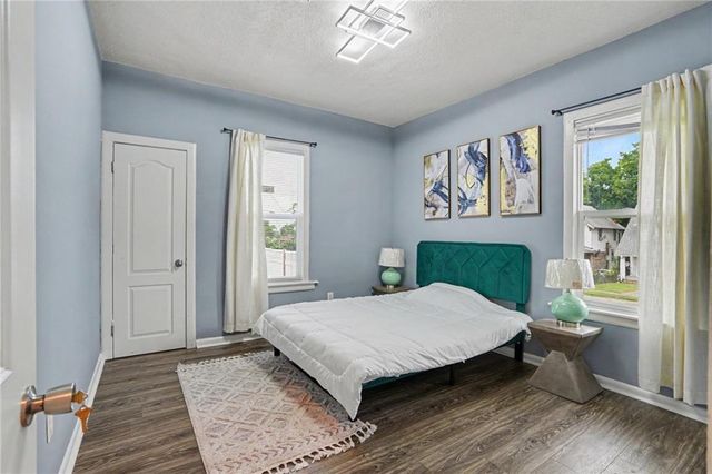 4002 S Benton Avenue, Kansas City, MO 64130