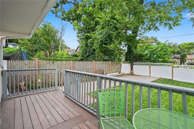 4002 S Benton Avenue, Kansas City, MO 64130