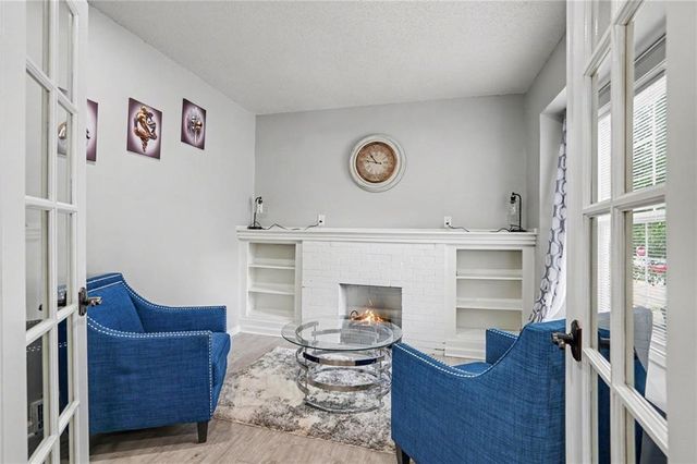 4002 S Benton Avenue, Kansas City, MO 64130