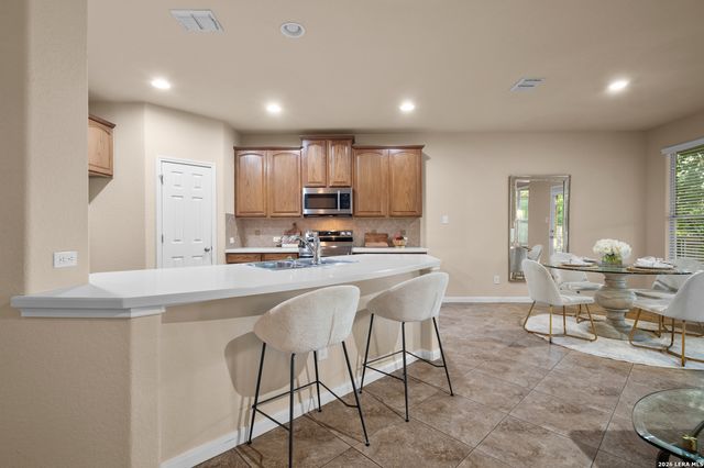 1008 Magellan, Windcrest, TX 78239