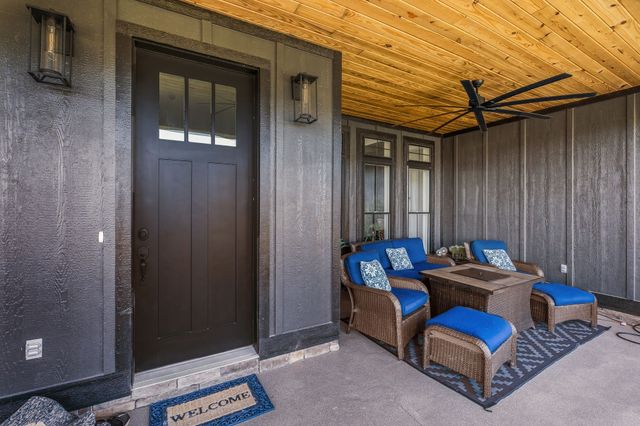 128 Emma Ln, Hohenwald, TN 38462