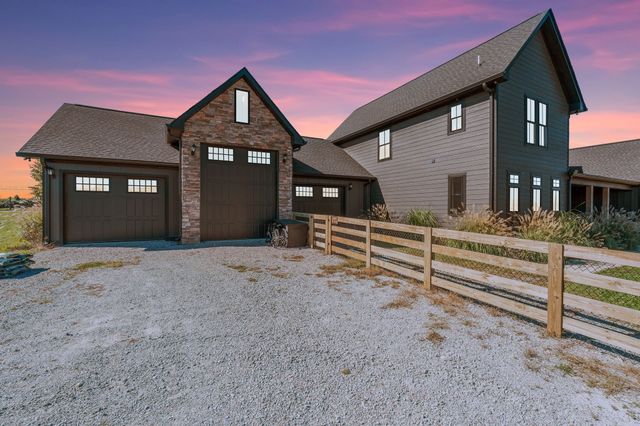 128 Emma Ln, Hohenwald, TN 38462