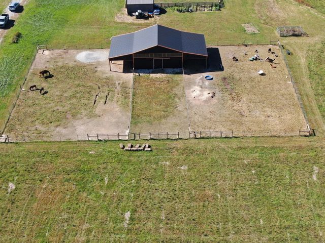 128 Emma Ln, Hohenwald, TN 38462