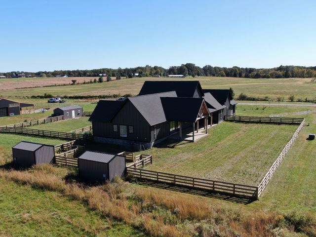 128 Emma Ln, Hohenwald, TN 38462