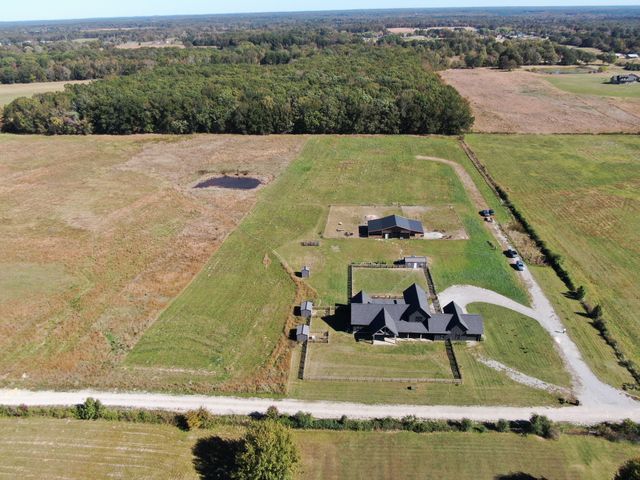 128 Emma Ln, Hohenwald, TN 38462